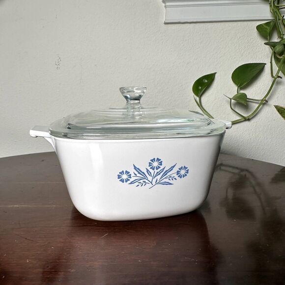 Vintage CorningWare Blue Cornflower 1 ¾ Qt Casserole Dish w/ Lid P-1¾-B USA - Picture 1 of 5